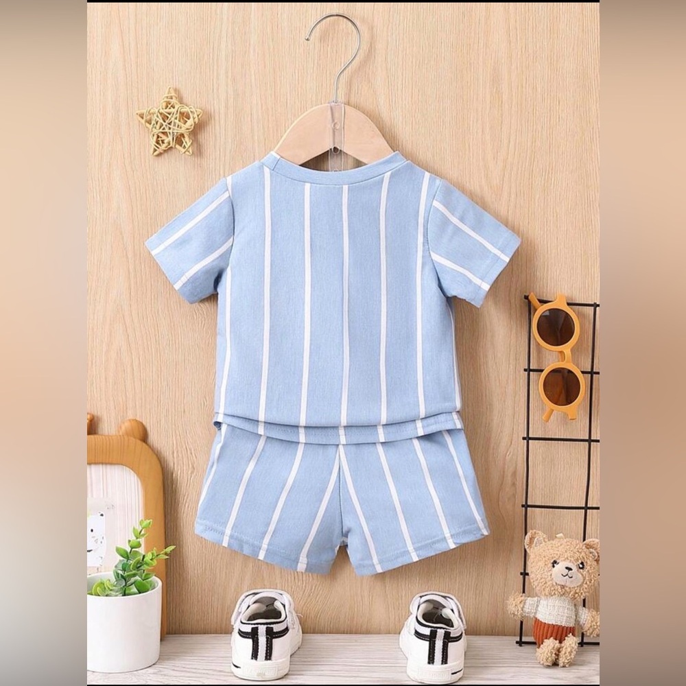 NWT- Baby Boy Striped Print Tee & Shorts - Picture 2 of 3